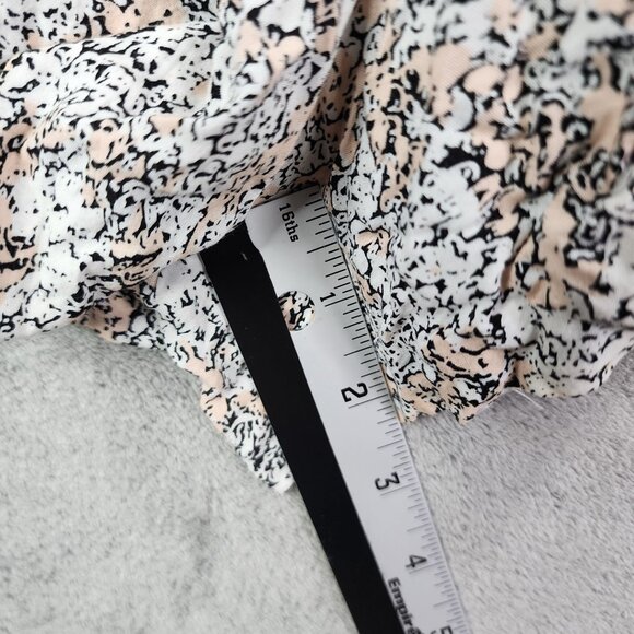 Women's BCBG Generation Halter Neck Pink & White Romper 2" Inseam Size M - Picture 9 of 13